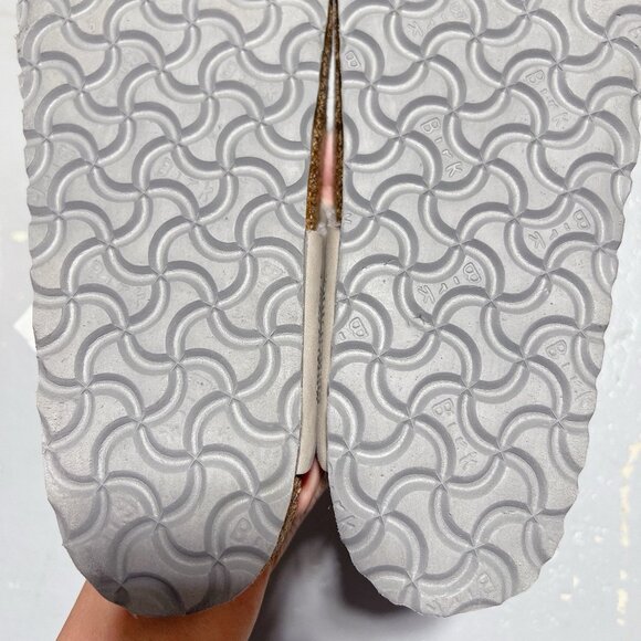 Birkenstock Gizeh Big Buckle Thong Sandal Dove Gray Leather Wms EU 39 US 8-8.5 R - Picture 14 of 14